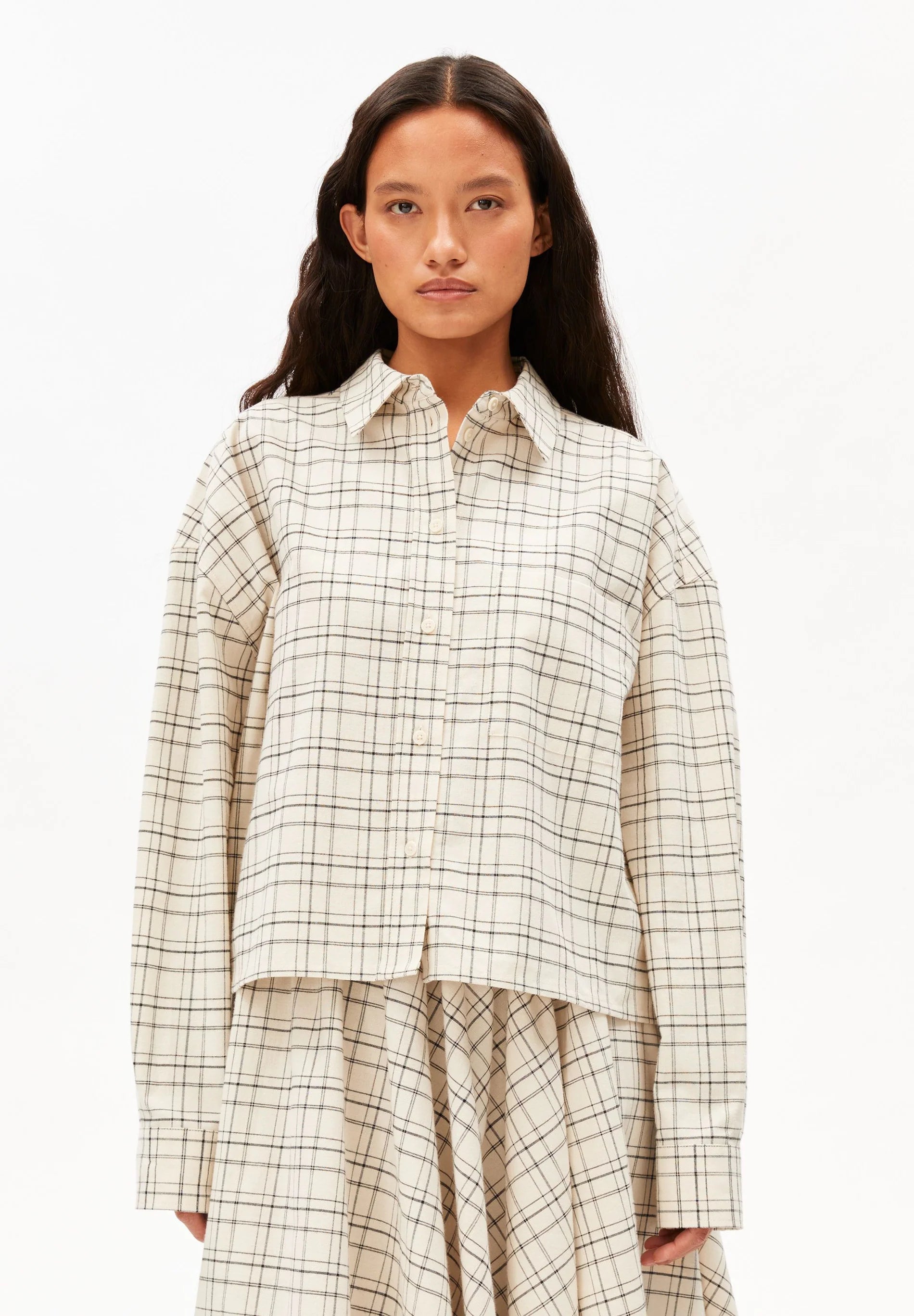 check boxy blouse oatmilk-black