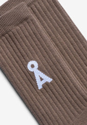 saamus bold socks w walnut cream