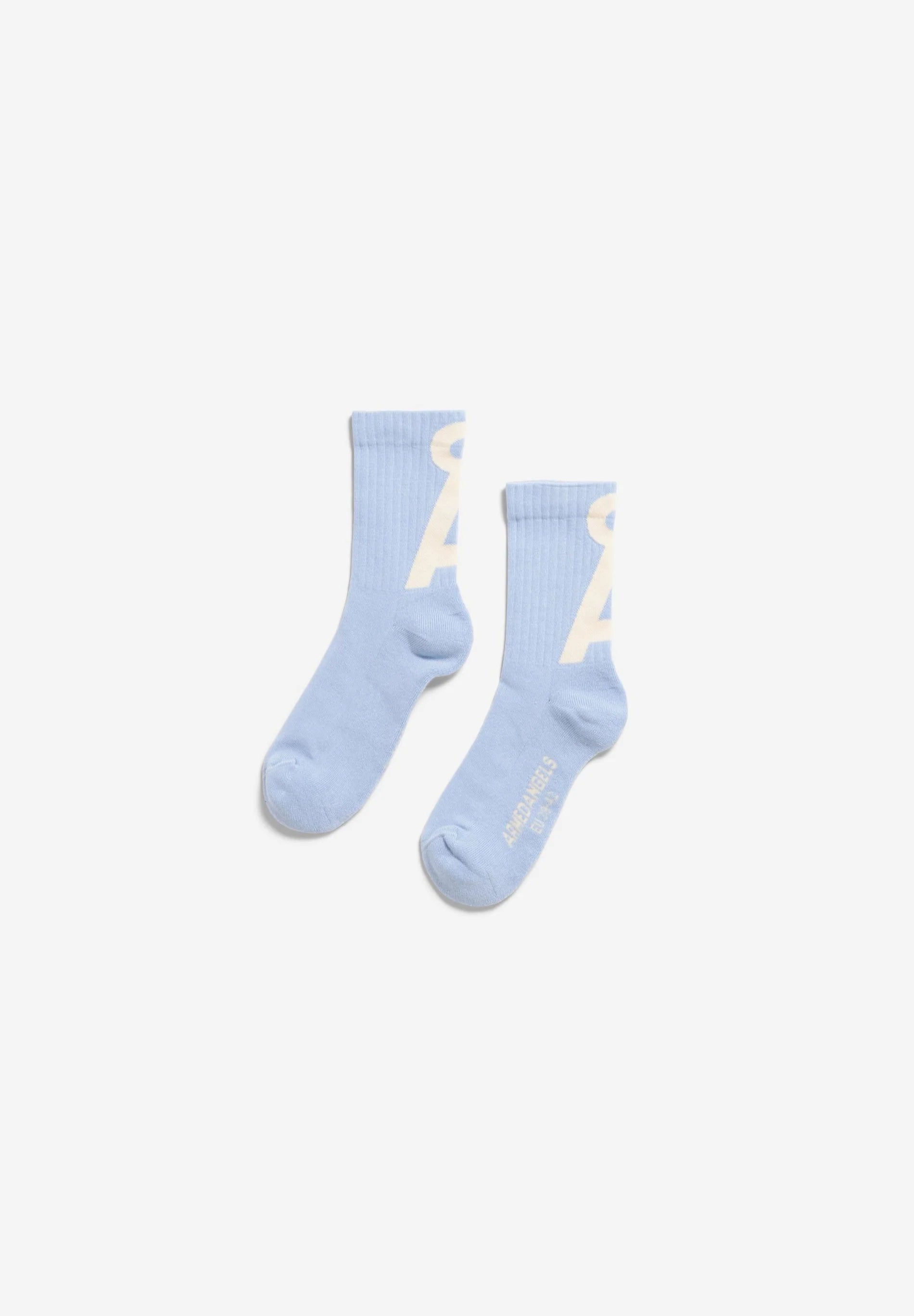 saamus short socks soft blue-oatmilk