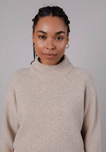 Load image into Gallery viewer, perkins cropped sweater beige