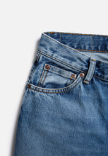 Lade das Bild in den Galerie-Viewer, jeans shady sadie indigo blues