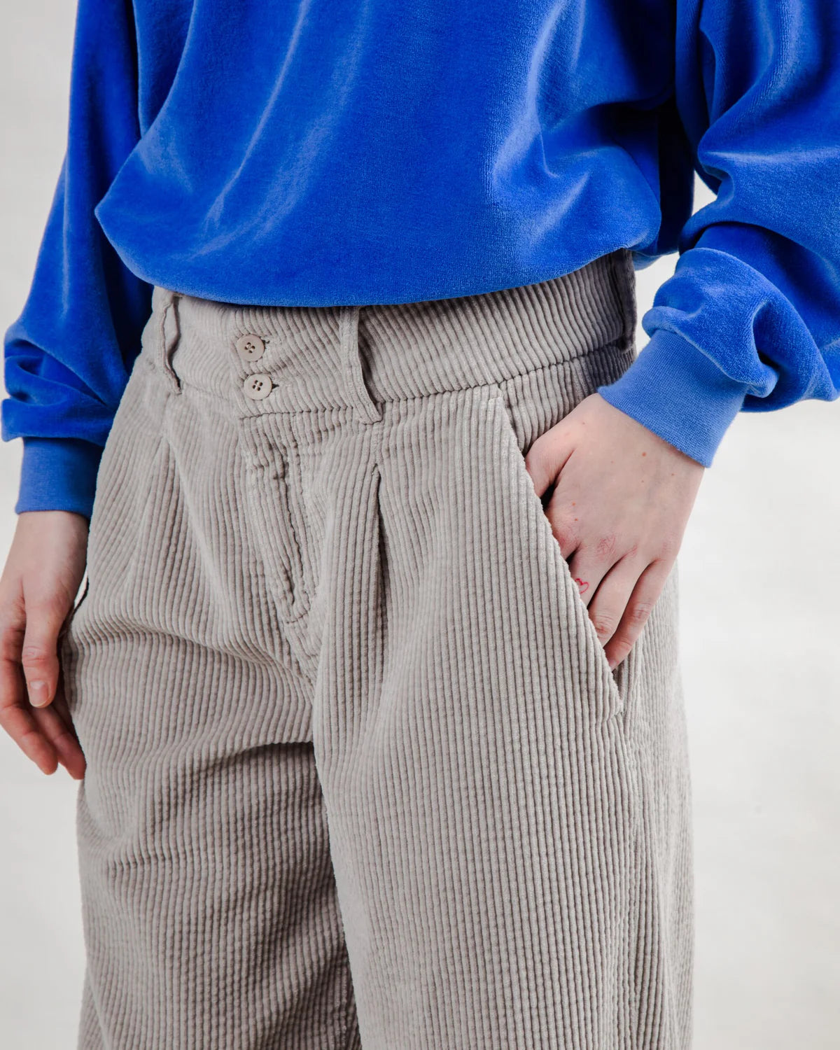 corduroy pleated pants grey