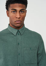 Load image into Gallery viewer, shirt disanthus twotone deep green