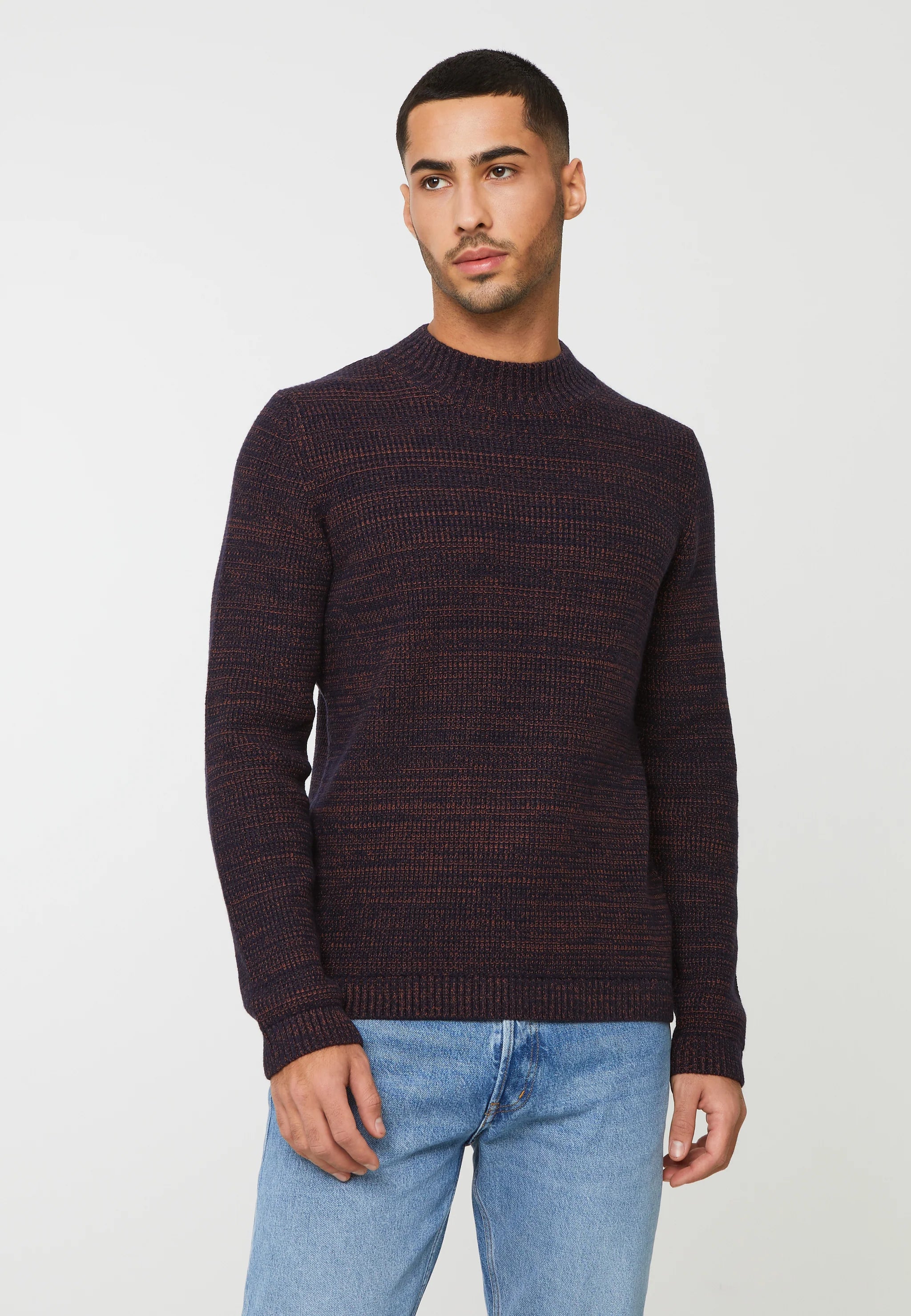 sweater chives almond
