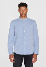 Lade das Bild in den Galerie-Viewer, regular linen stand collar shirt moonlight blue