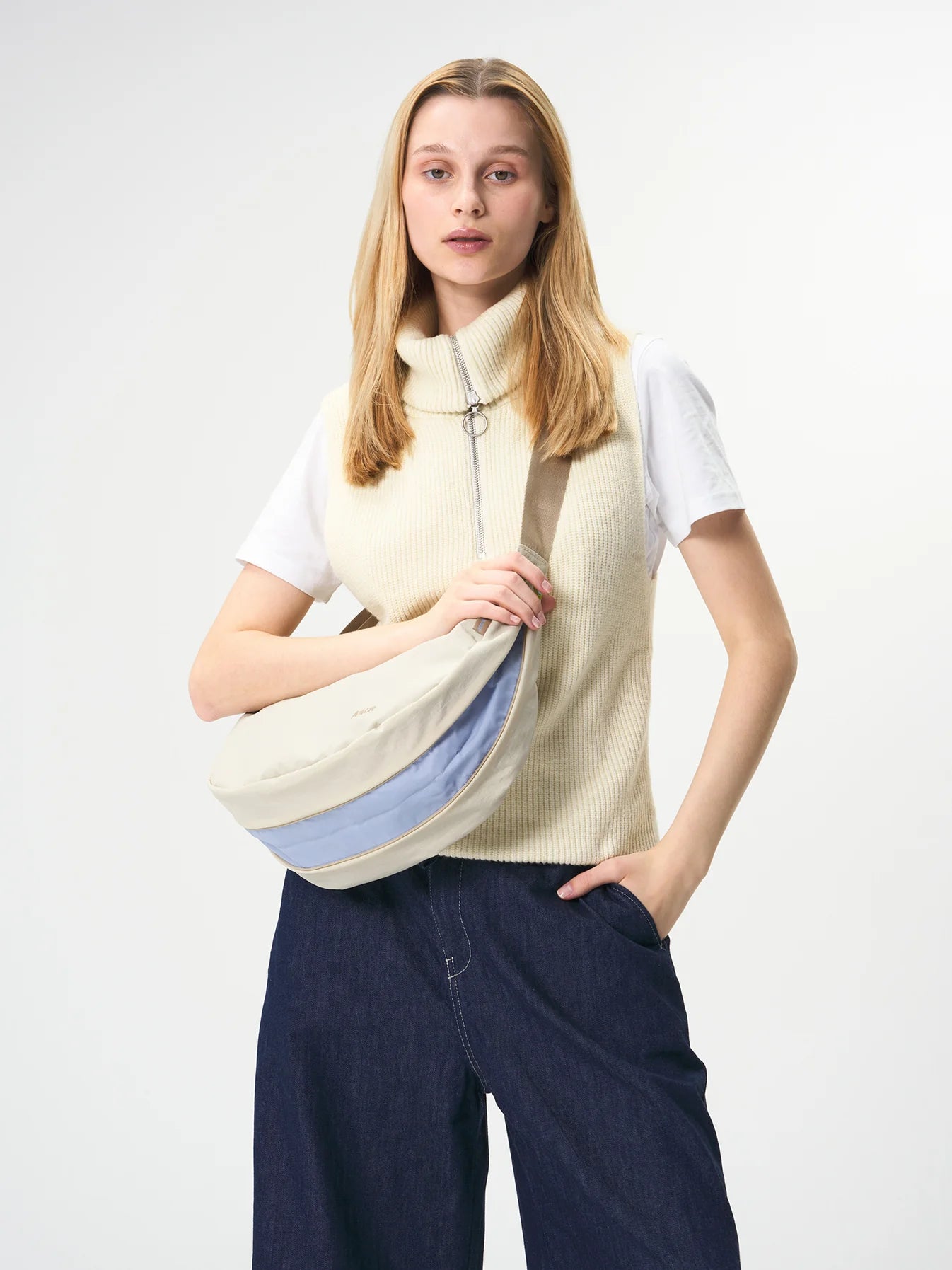 tasche bike sling bag off-white