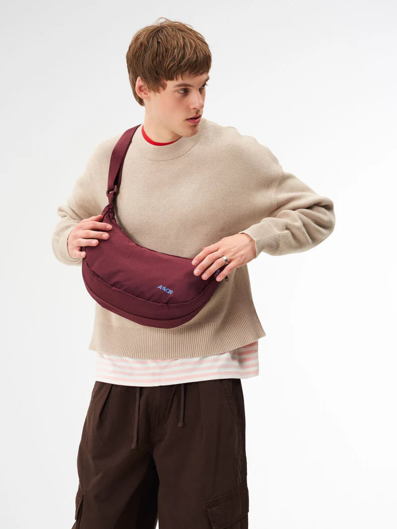 tasche sling bag burgundy