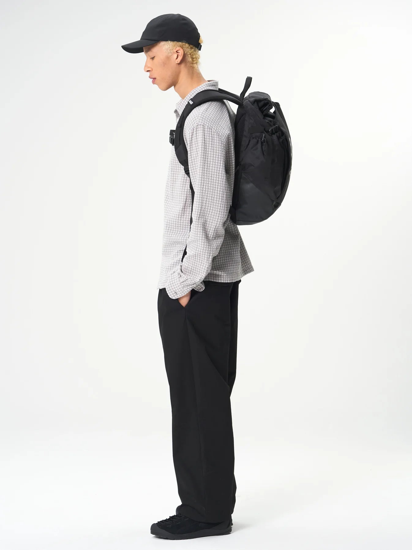 rucksack roll pack proof black