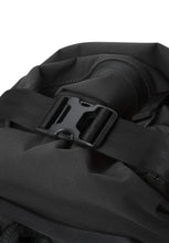 Lade das Bild in den Galerie-Viewer, rucksack komut medium ultramid solid black