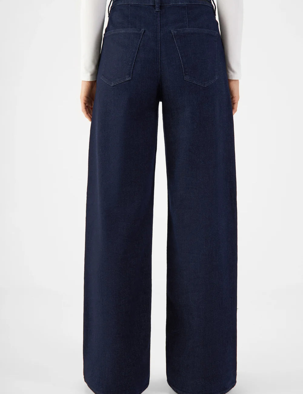 BLINK_Wide_Barrel_Soft_Denim_Classic_Raw_Blue_W27_L32_F01-0649_M114.webp