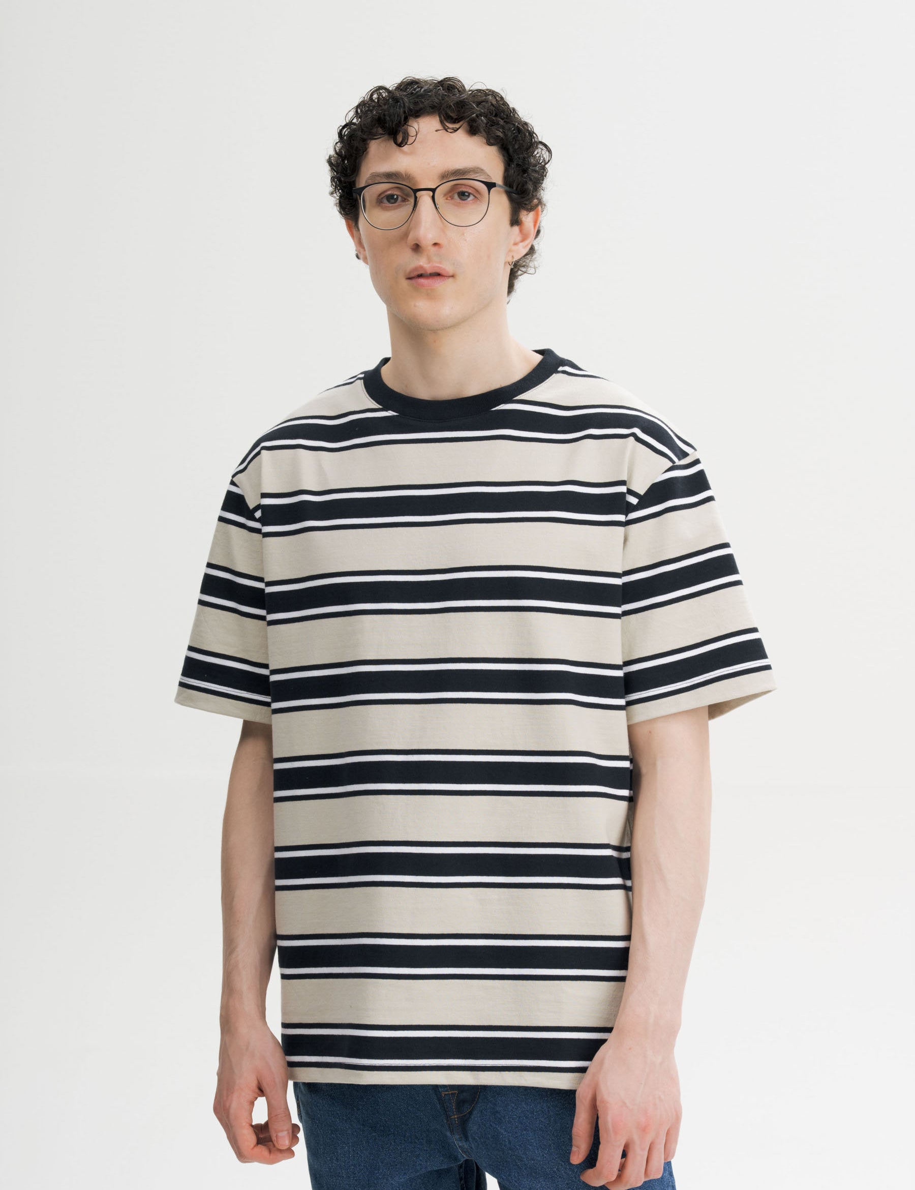 Bhajan_oversized-t-shirt-heavy_navy_birch-stripes_01.jpg