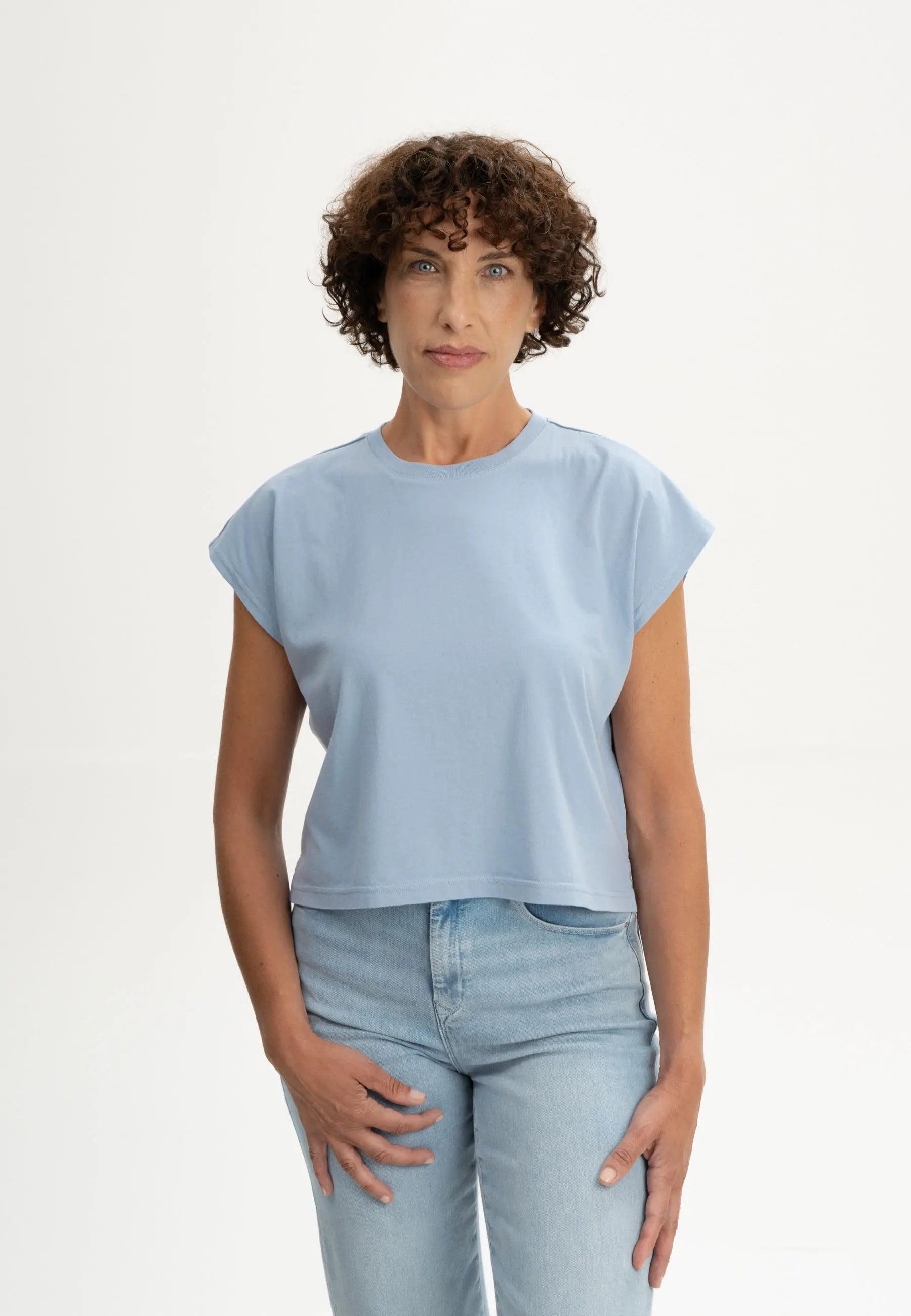 cropped t-shirt bhamini zartes blau
