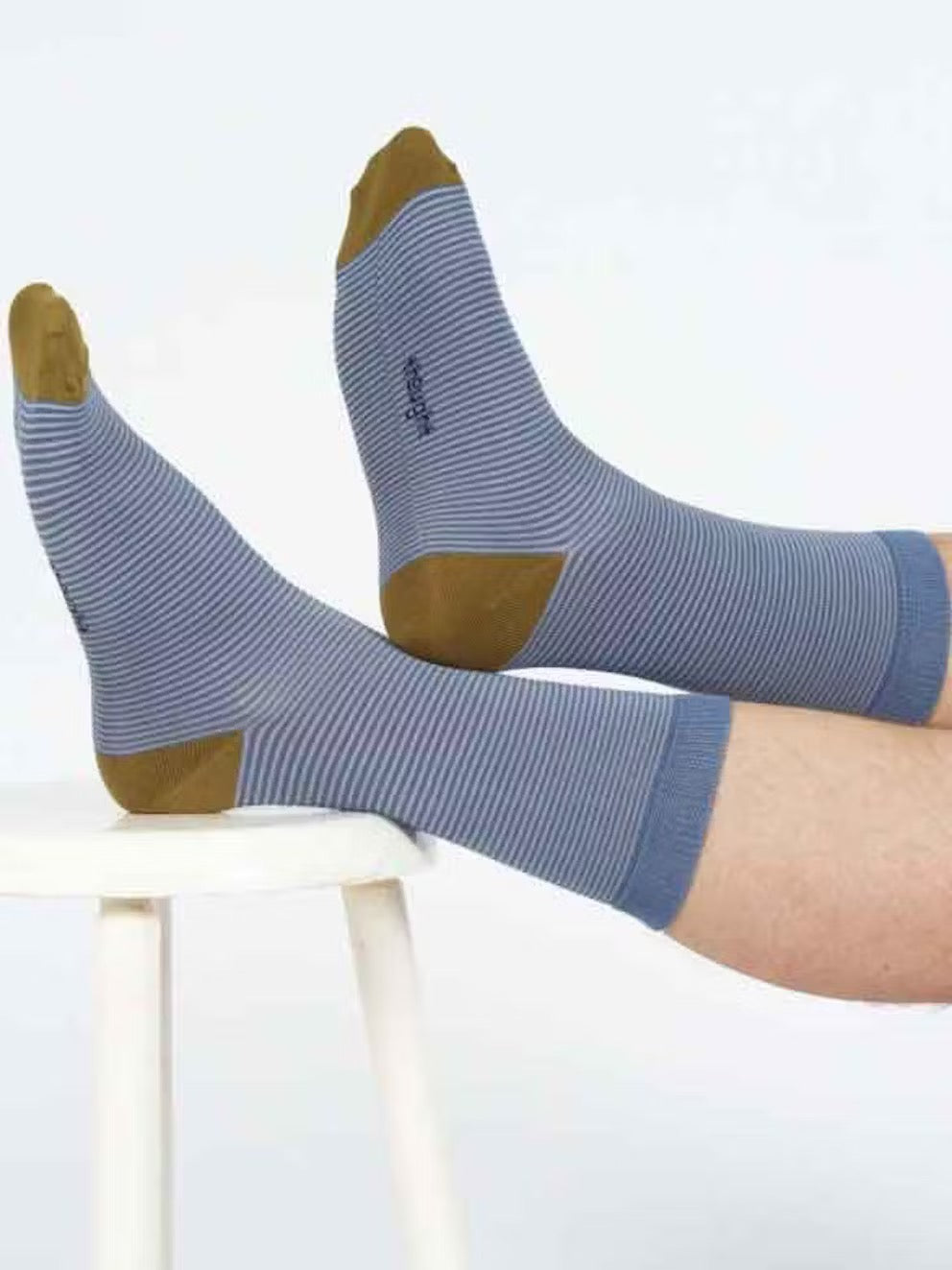 thin stripe bamboo crew socks blue