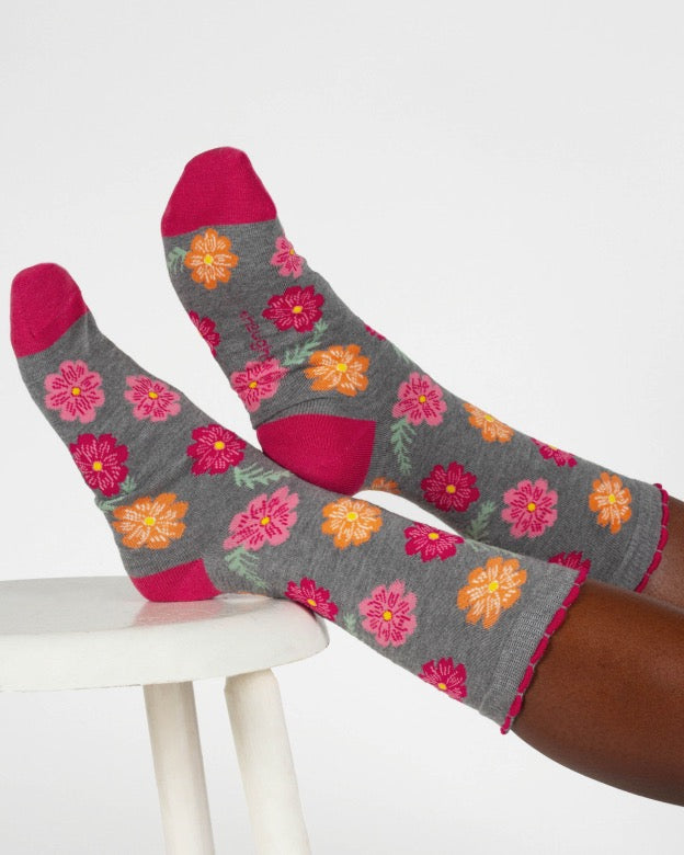 birth flower bamboo socks cosmos