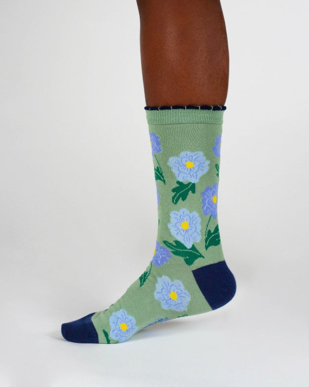 birth flower bamboo socks chrysanthemum