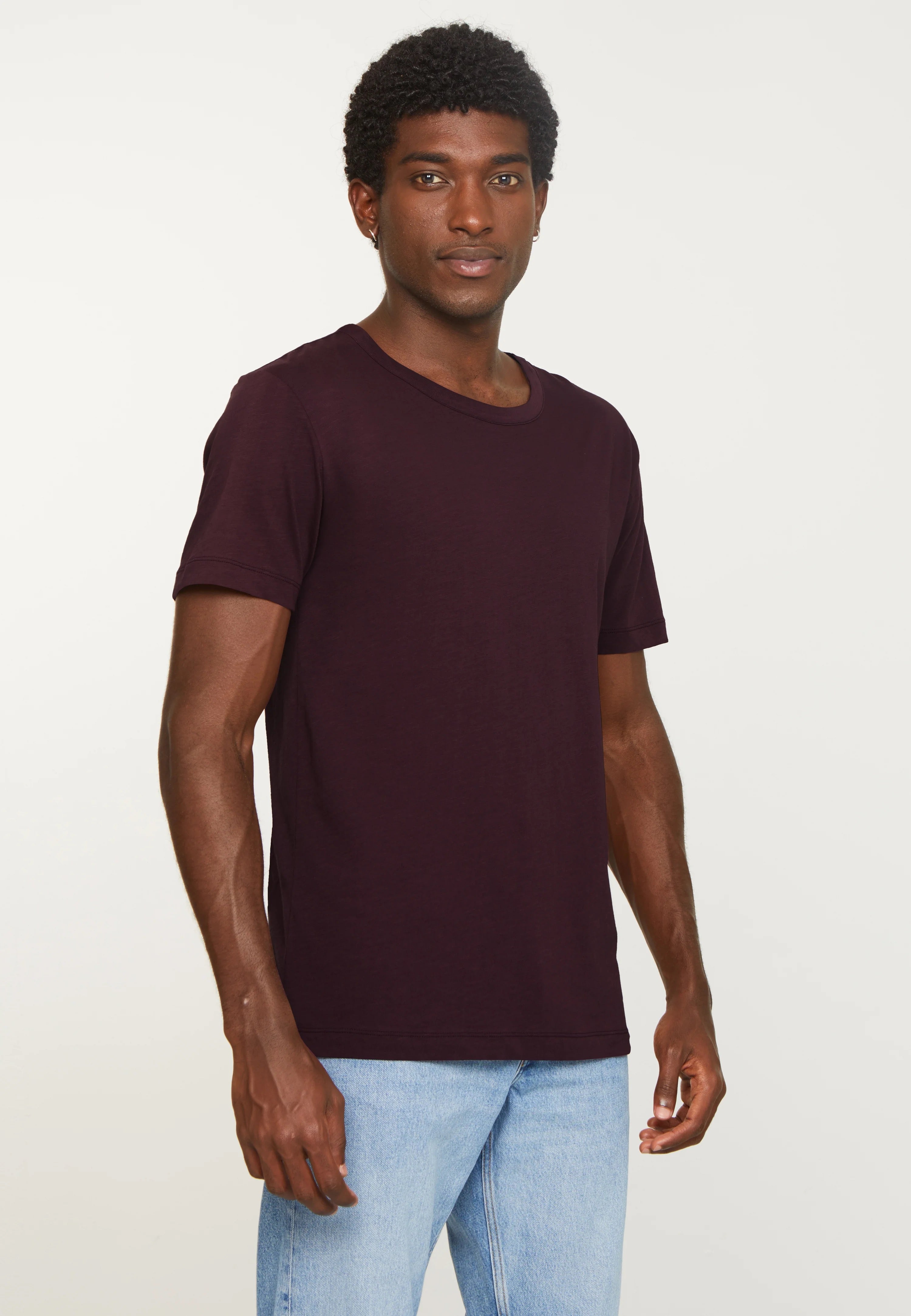 t-shirt bay dark plum