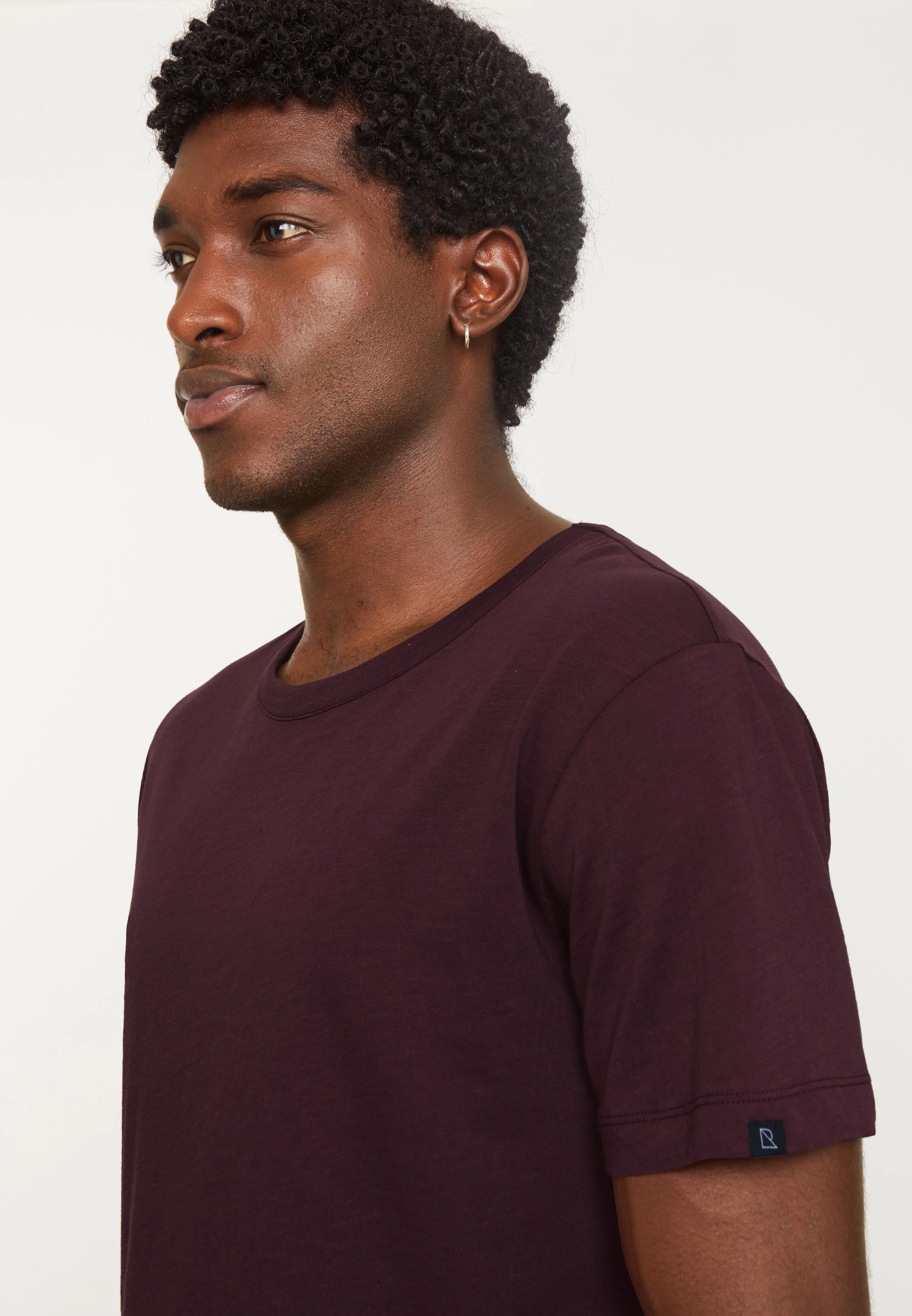 t-shirt bay dark plum