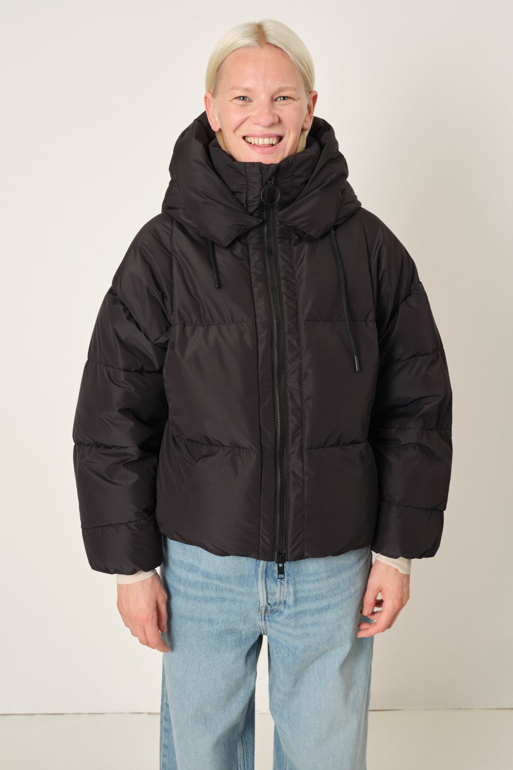 zonza puffer jacket black