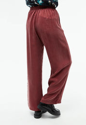 hose marla cranberry