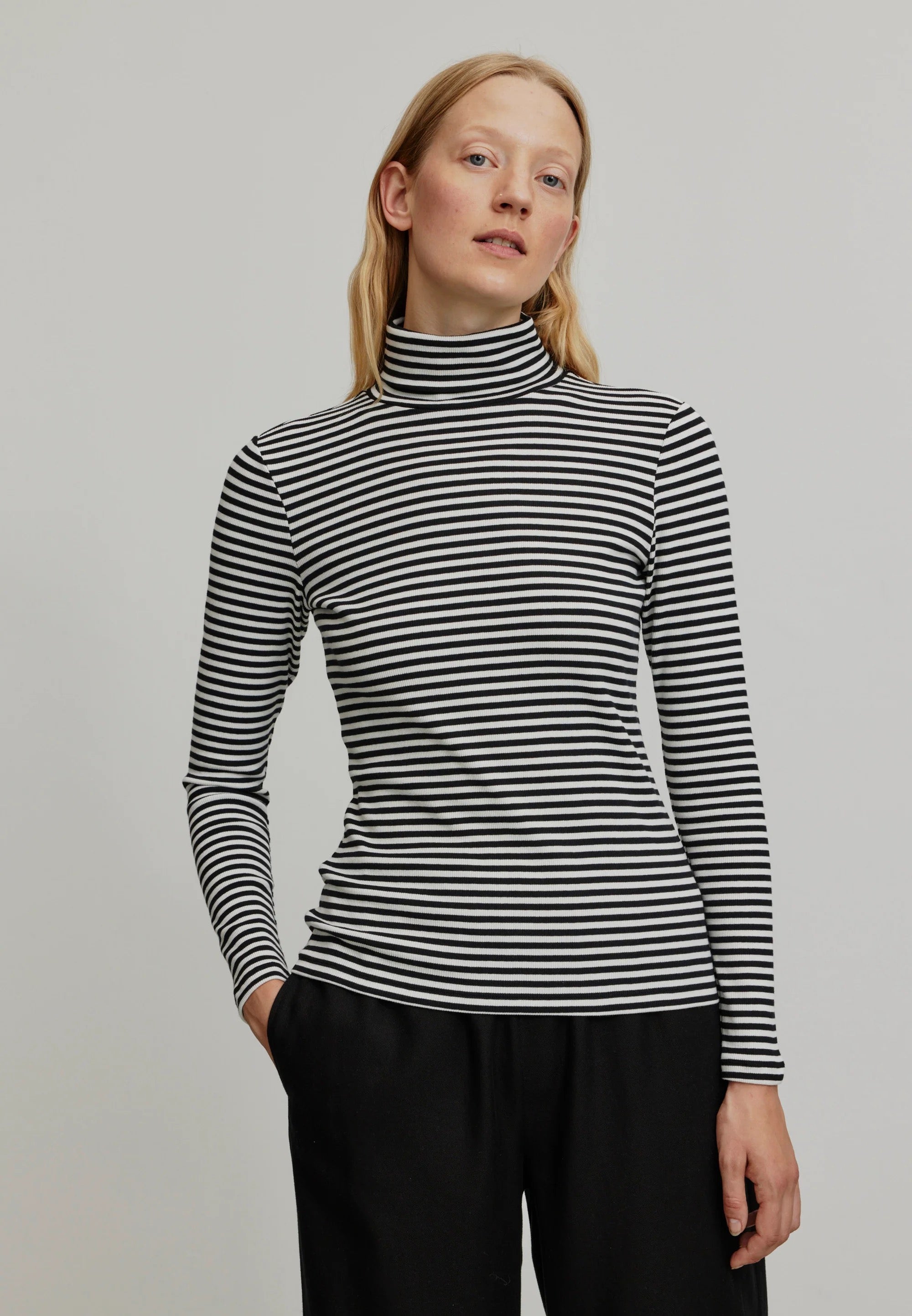 longsleeve liatris stripes black