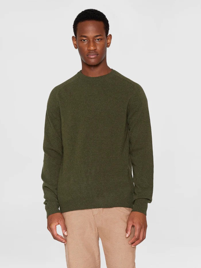 o-neck wool knit forrest night