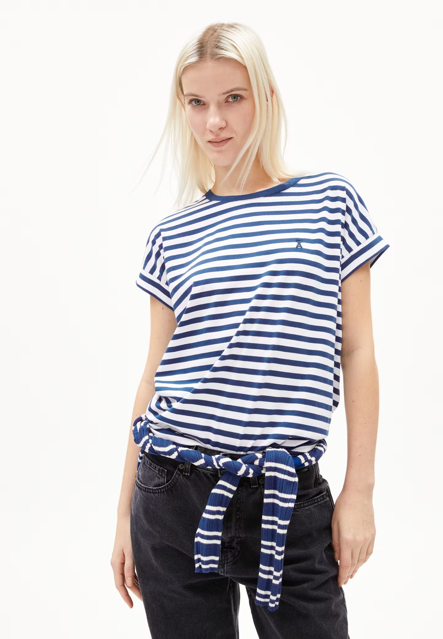 t-shirt idaara stripes white-lapsis blue