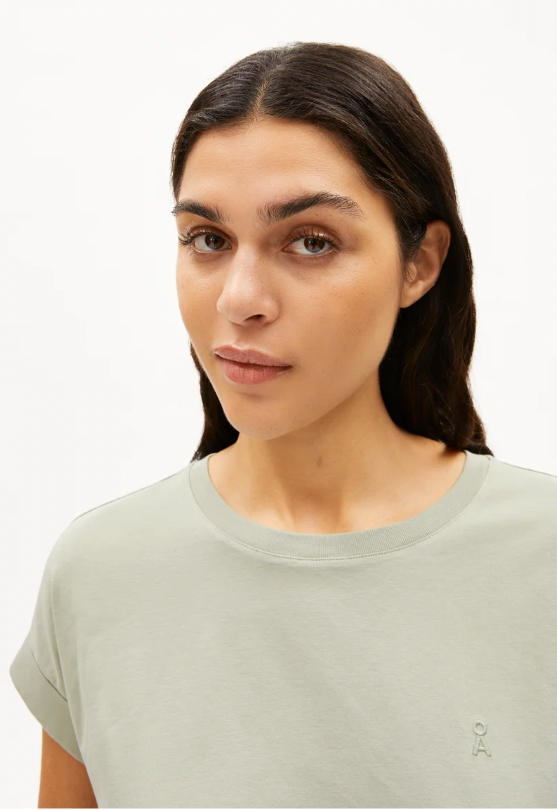 idaara smith green t-shirt