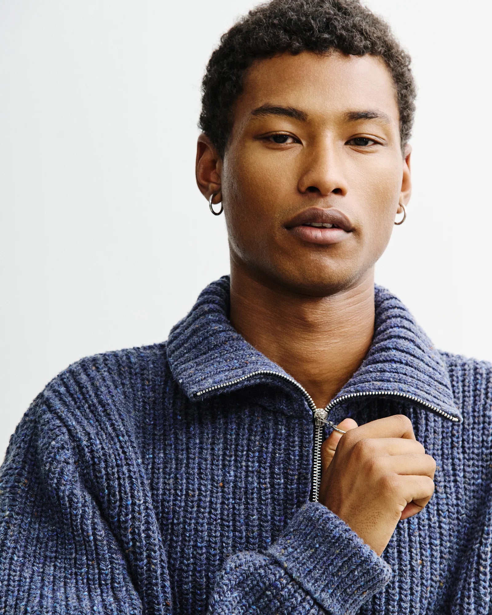 Chunky-Knit-Troyer_Speckled-Blue_men_3_jpg.webp