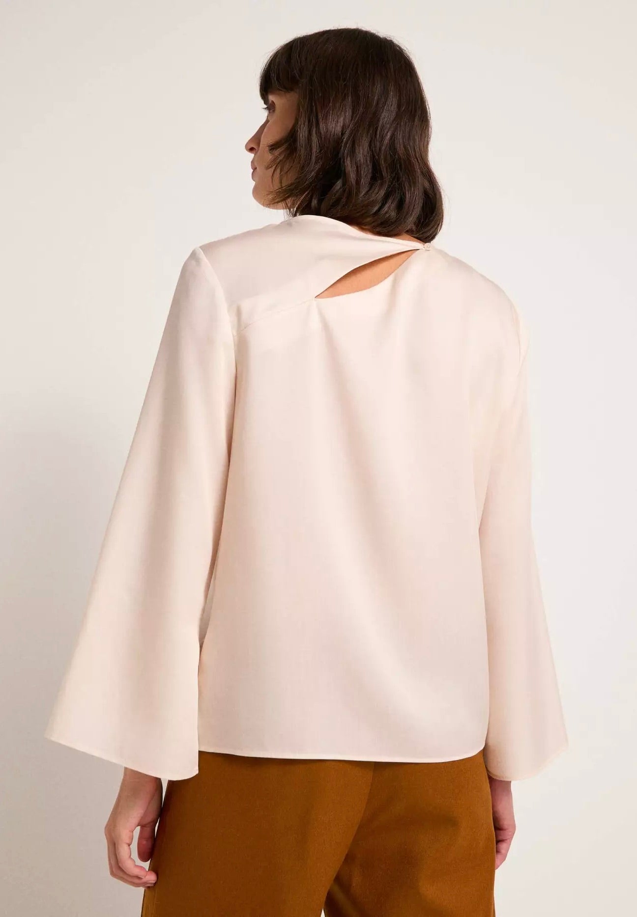 blouse with slit light sand