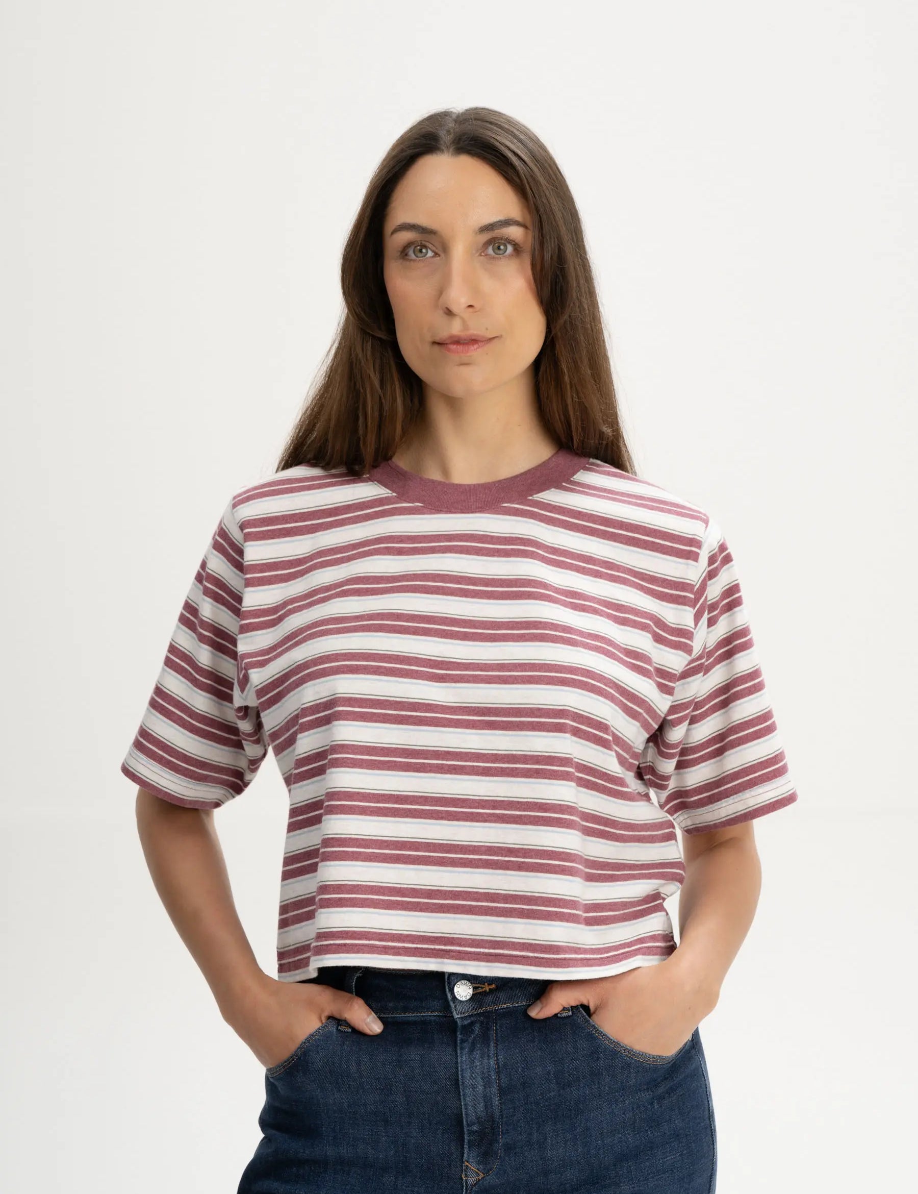 Desna-stripes_cropped-t-shirt_jam-stripes_01.webp