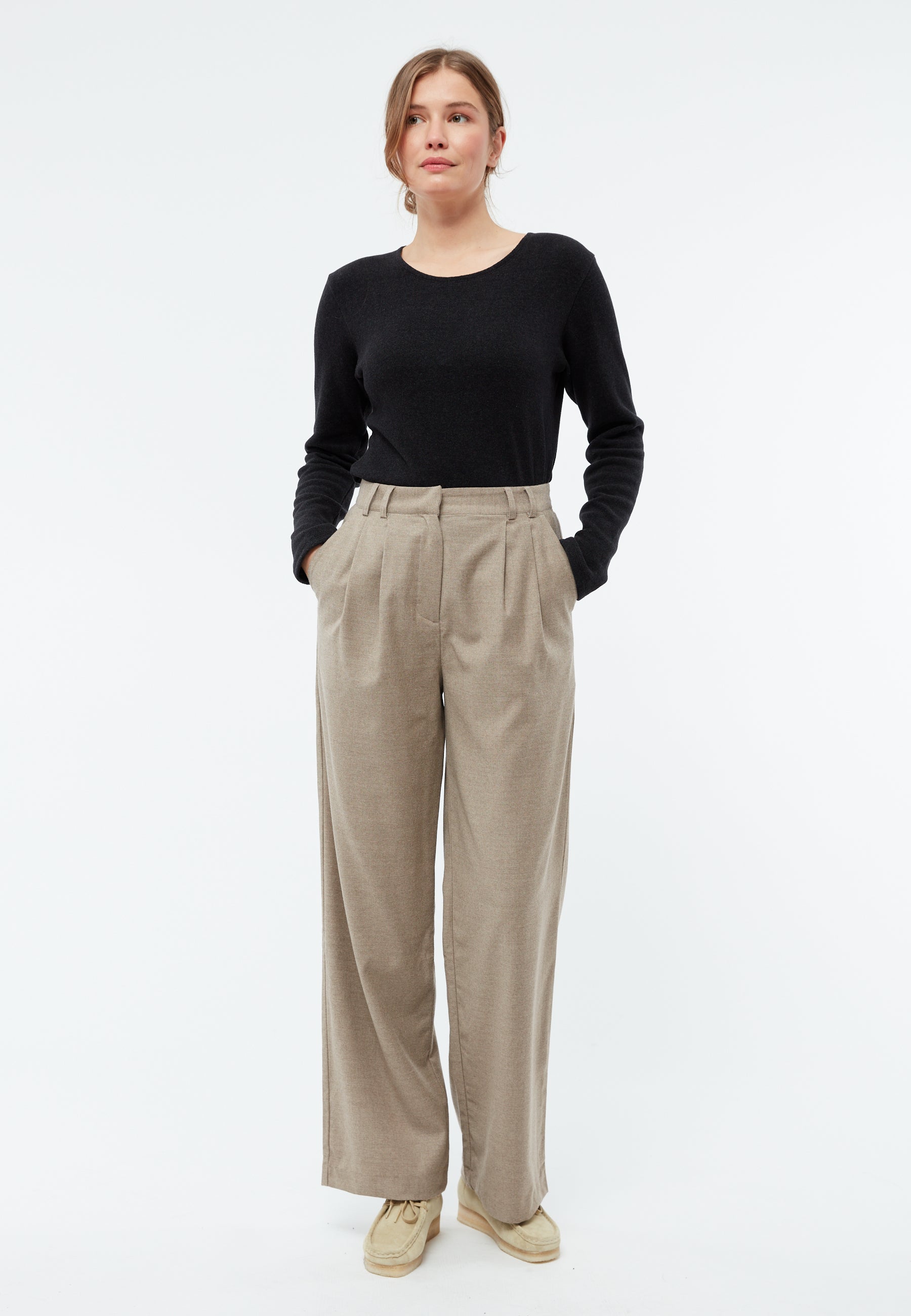 hose liz light beige