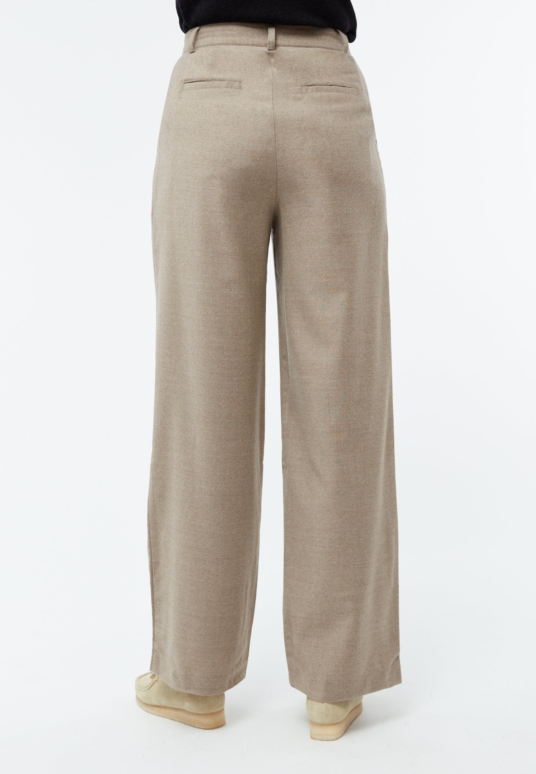 hose liz light beige