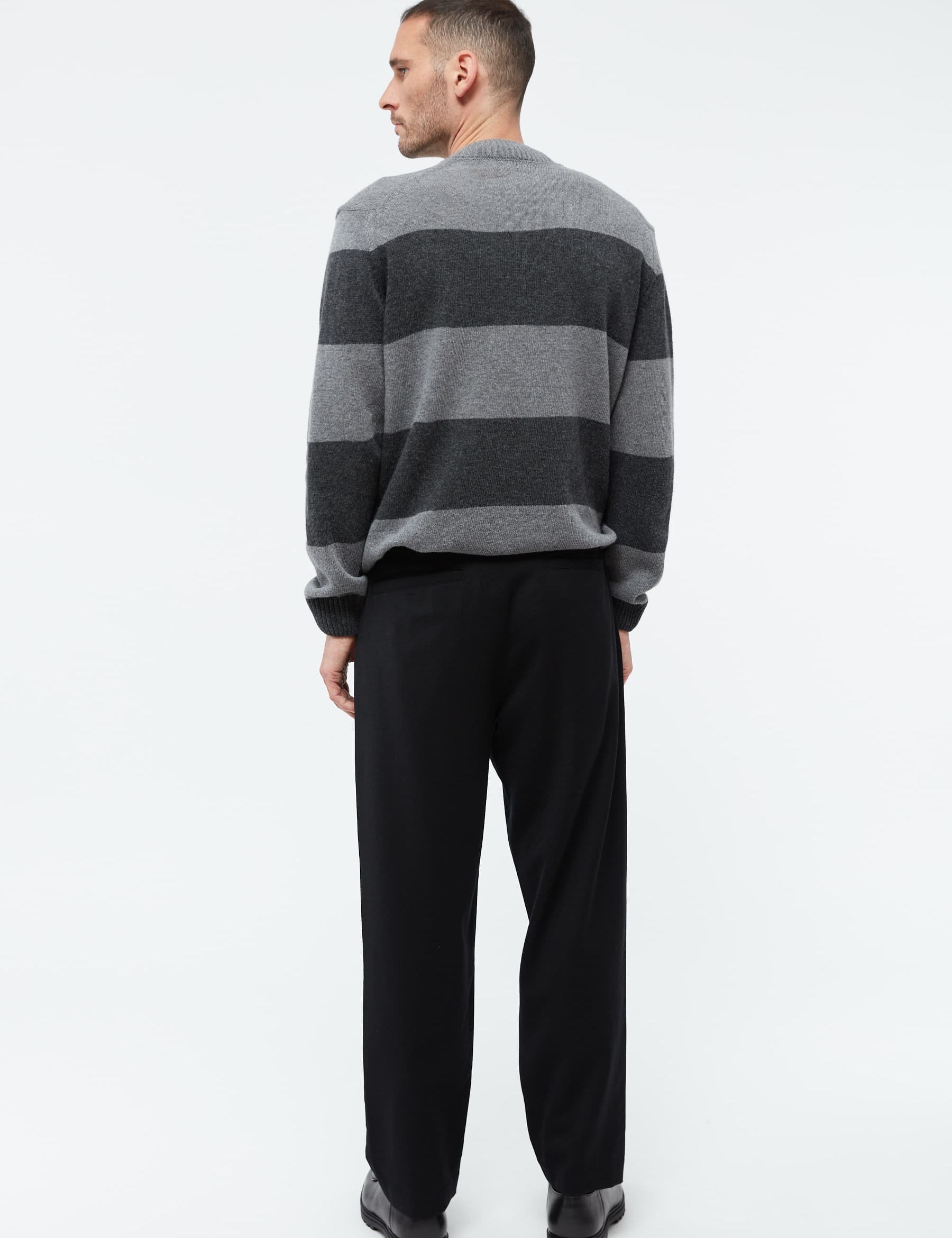 GB1903-Black-Extra2.jpg