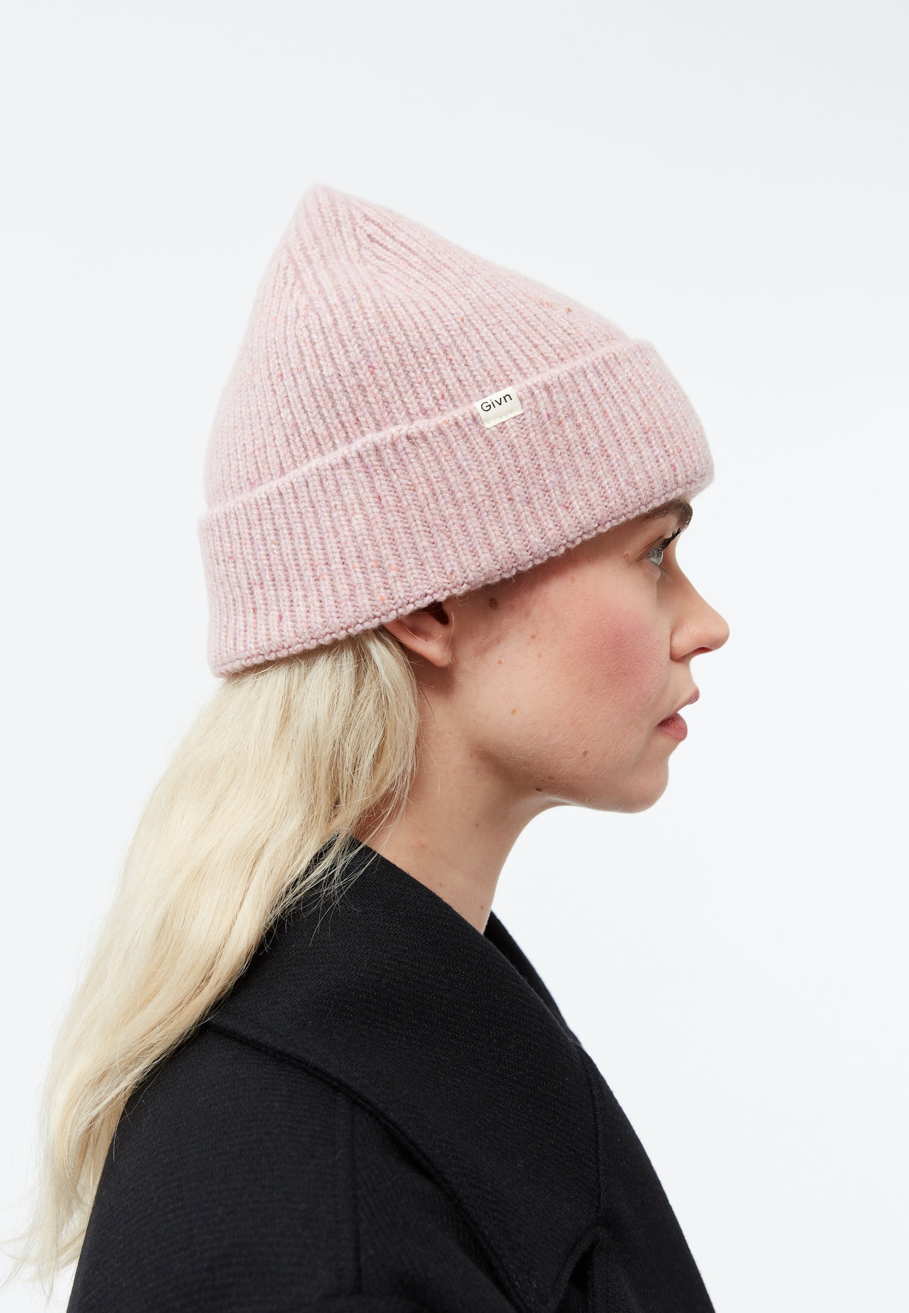 beanie gblars light pink
