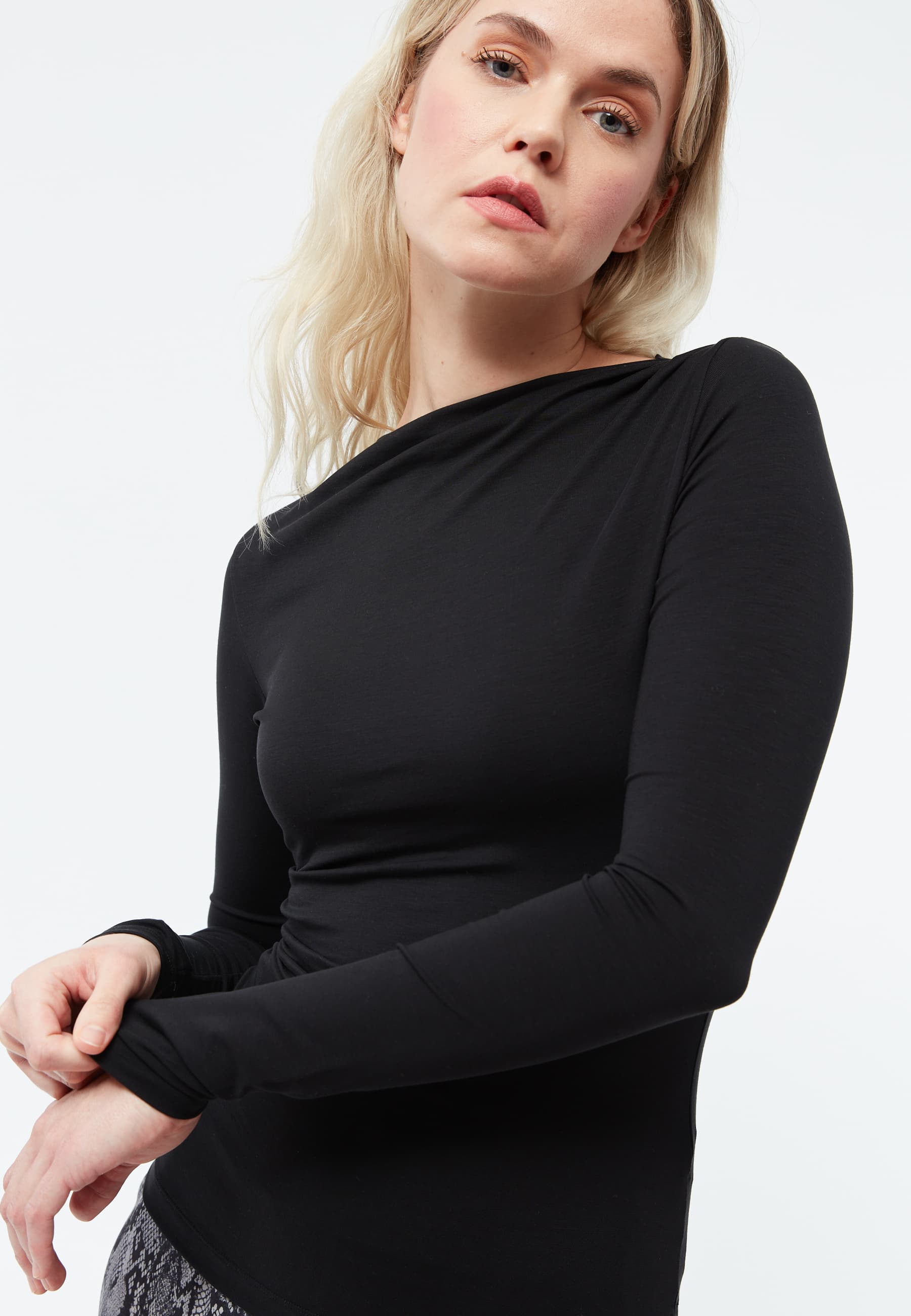longsleeve gbronja black