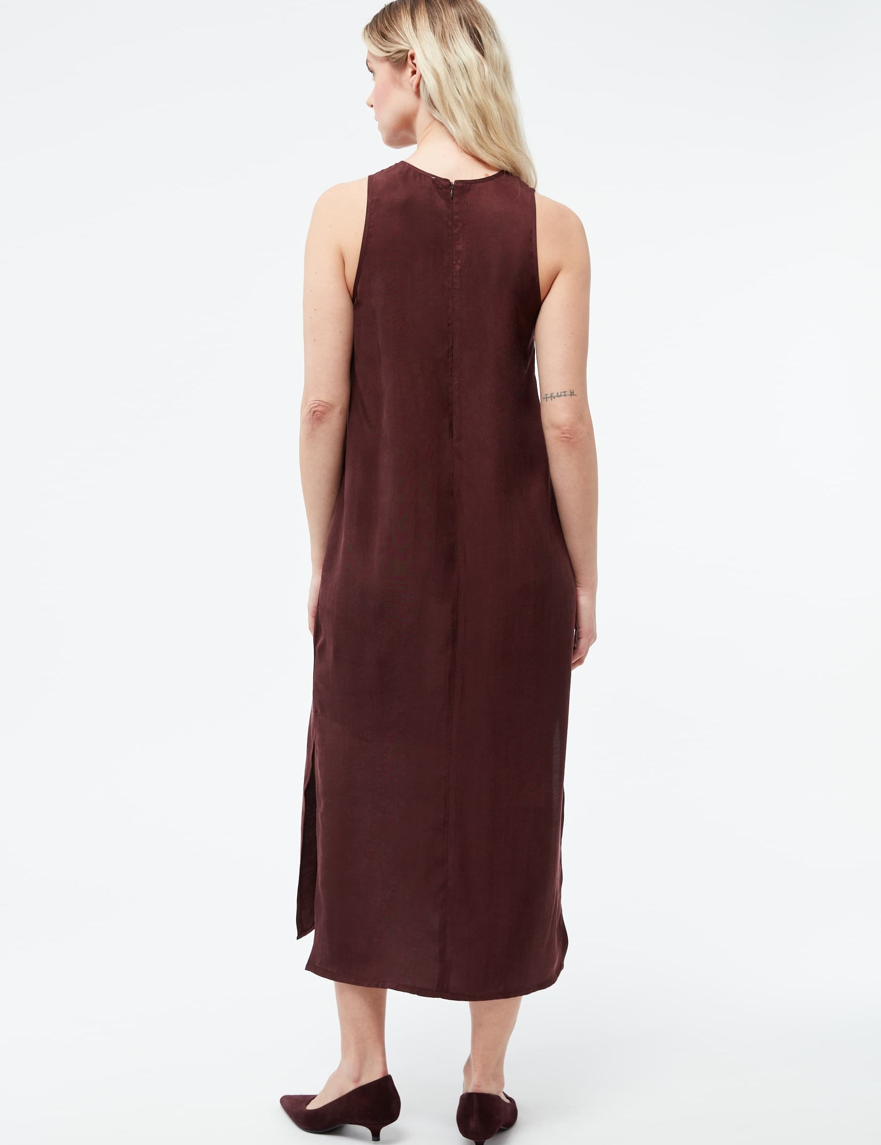 GB2191-WineRed_Tencel_-Extra2.jpg