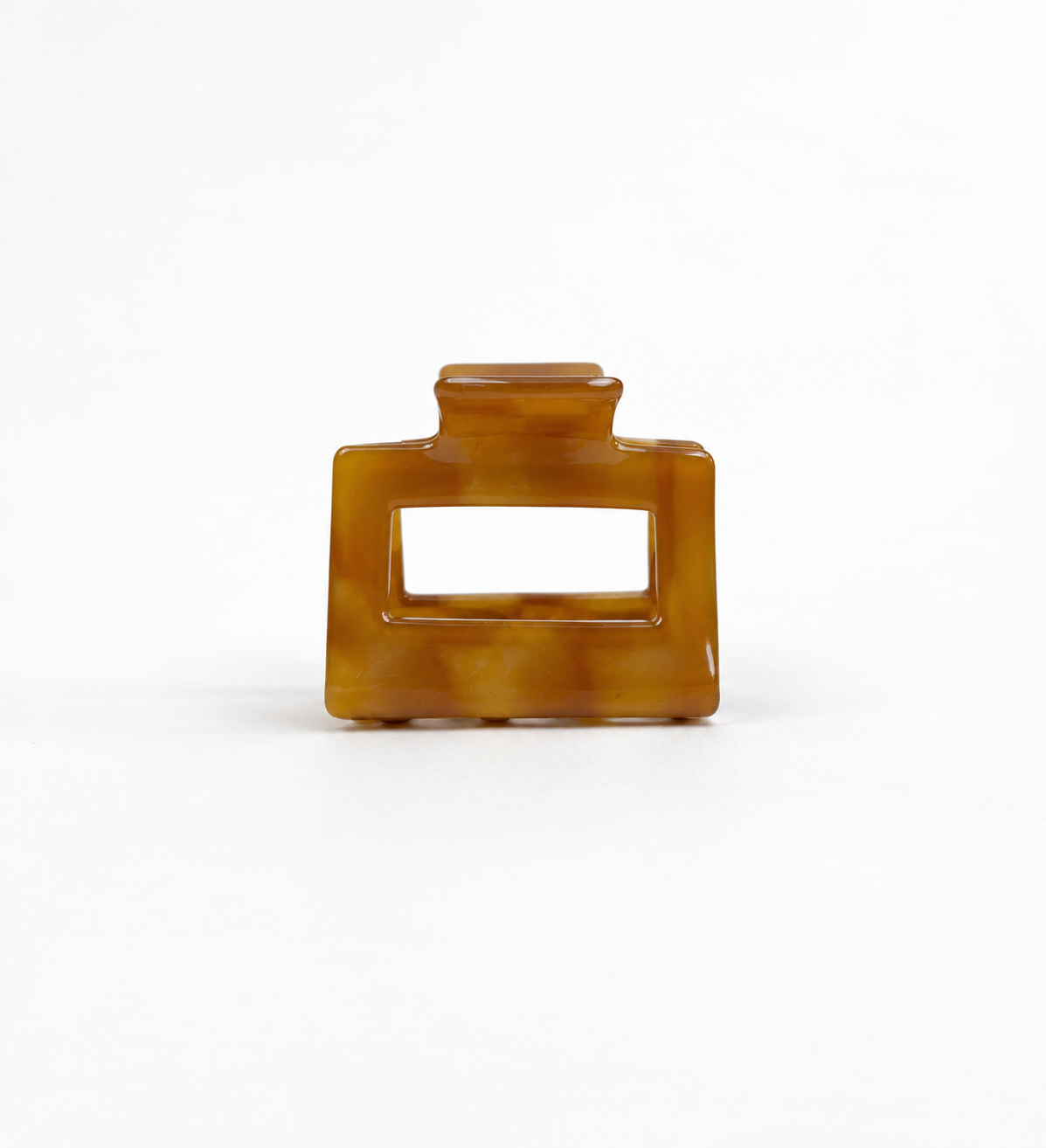 spange square medium caramel