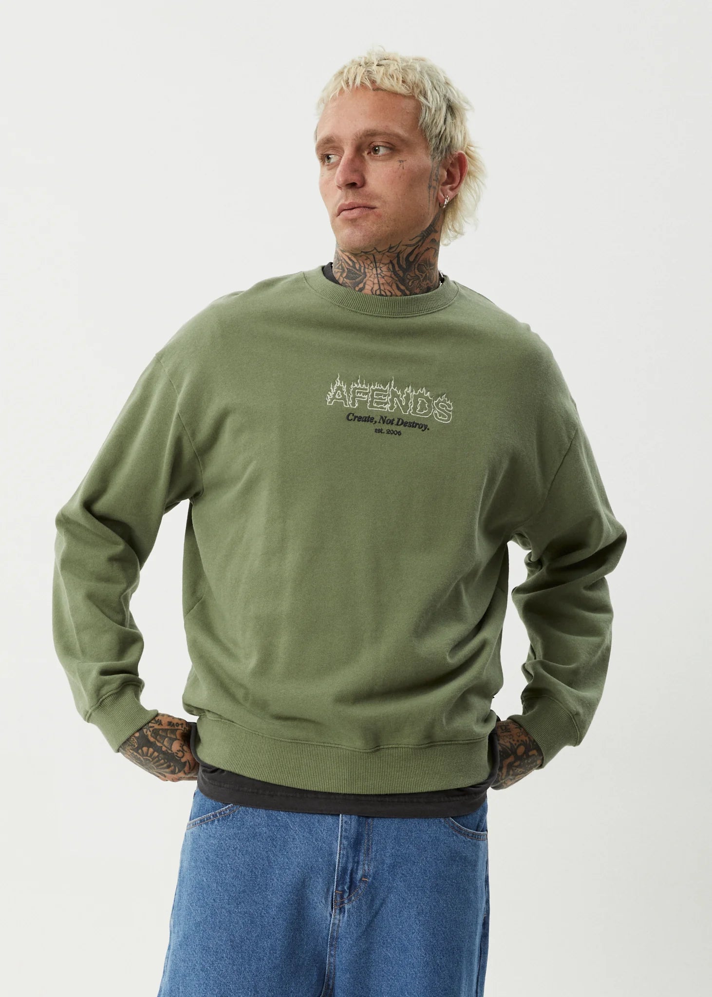 crew neck ember oil green