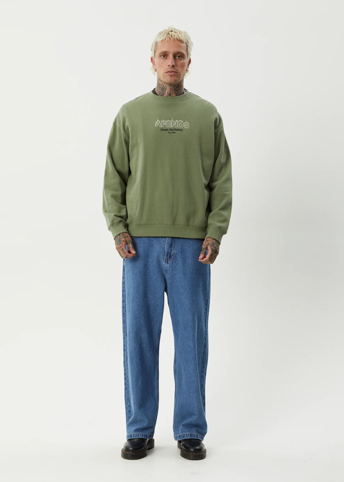 crew neck ember oil green