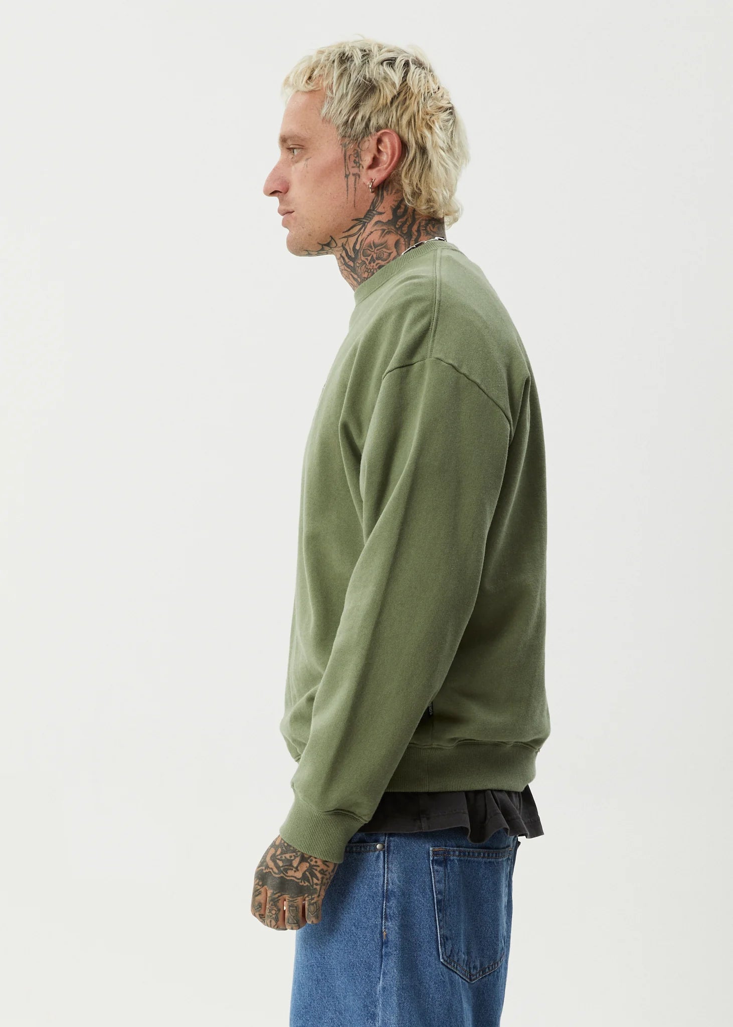 crew neck ember oil green