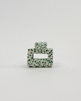 spange square small dots green