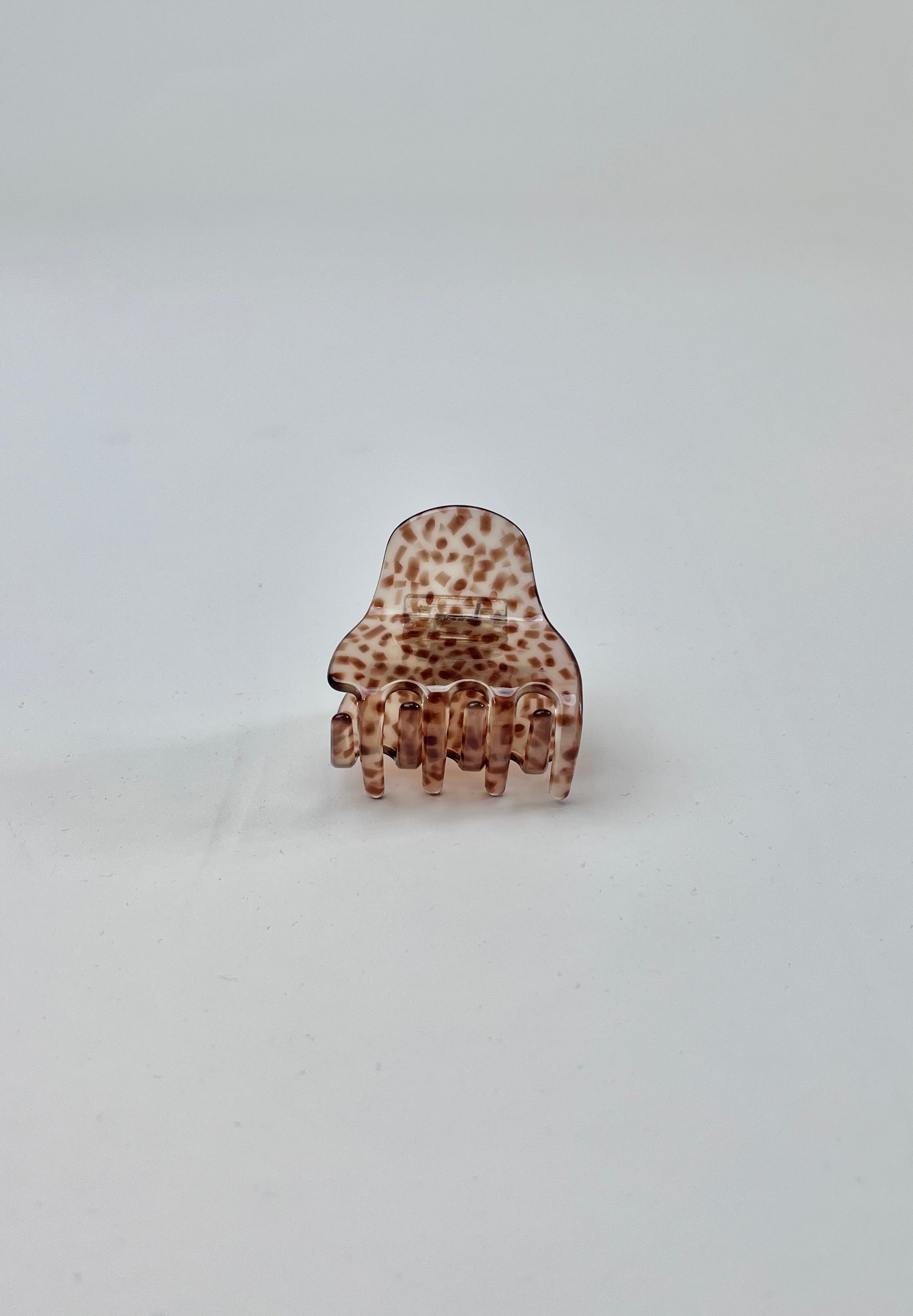 spange triangle brown dots