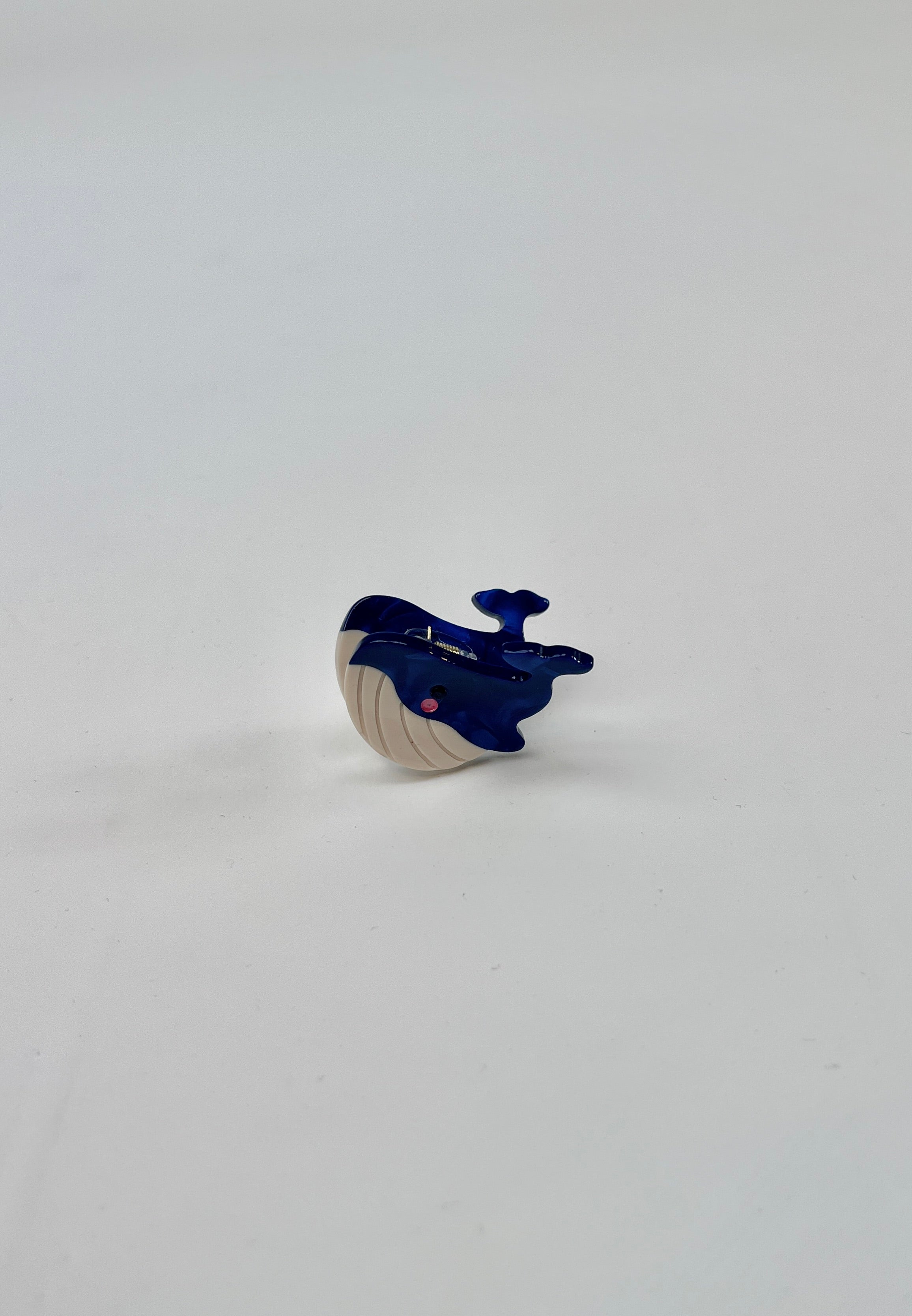 spange seafriends whale