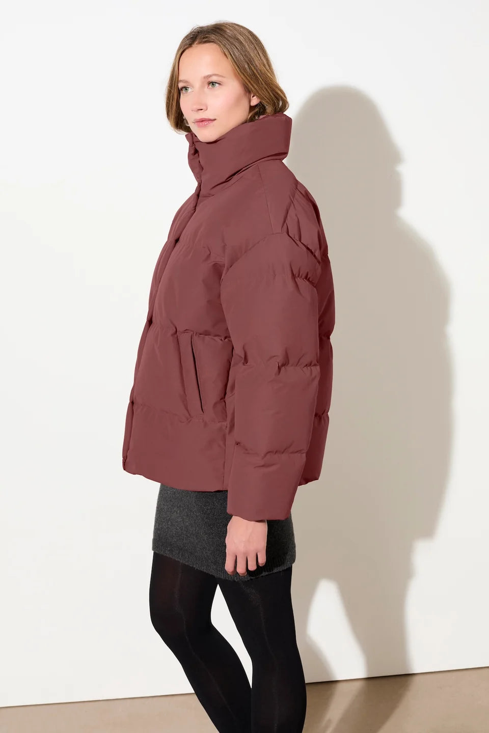 gesteppte jacke aus eco daune mit stehkragen burgundy (JA192CN08)