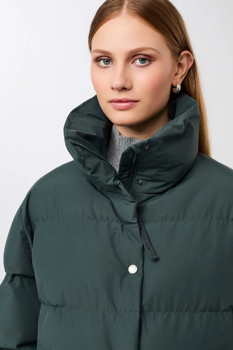 jacke mit stehkragen aus eco daune fir (JA310CN08)