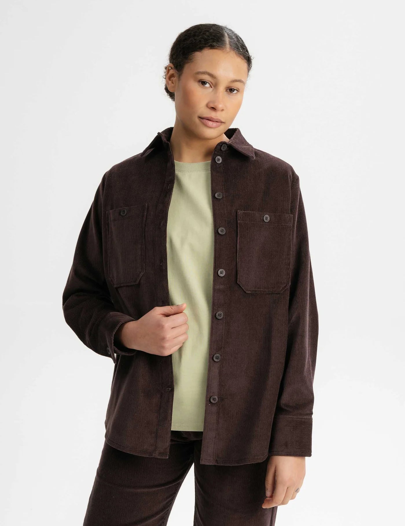 Jiya-Corduroy-Shirt-walnut-01_jpg.webp