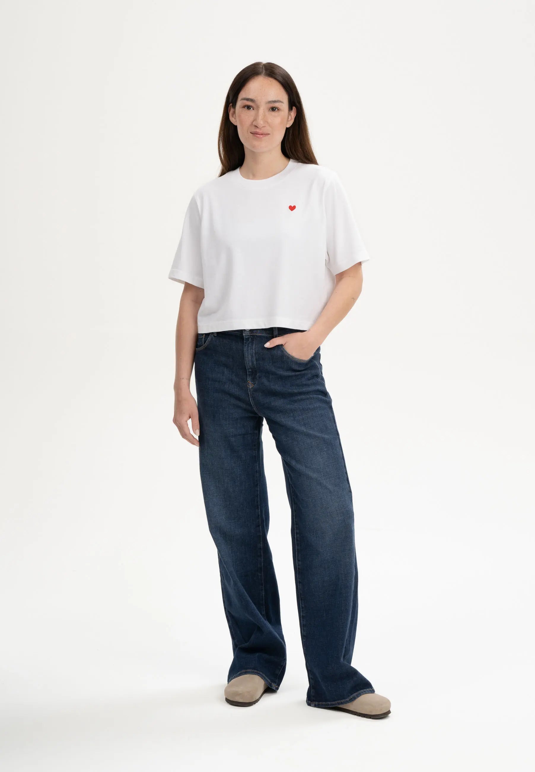 cropped t-shirt heavy joshna embroidery weiß / herz