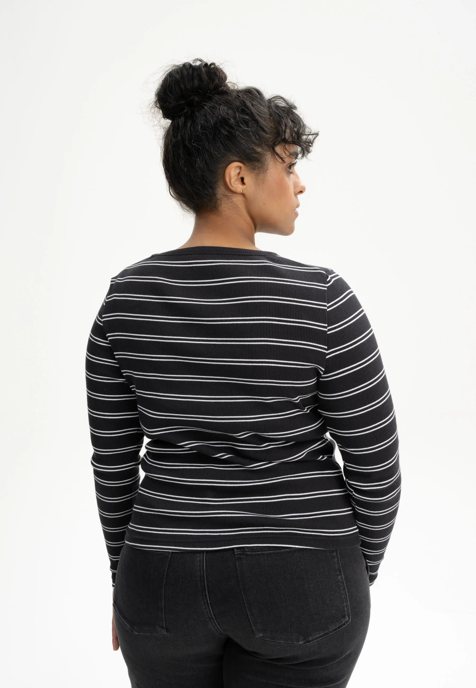 ribbed longsleeve mehar schwarz-weiß gestreift