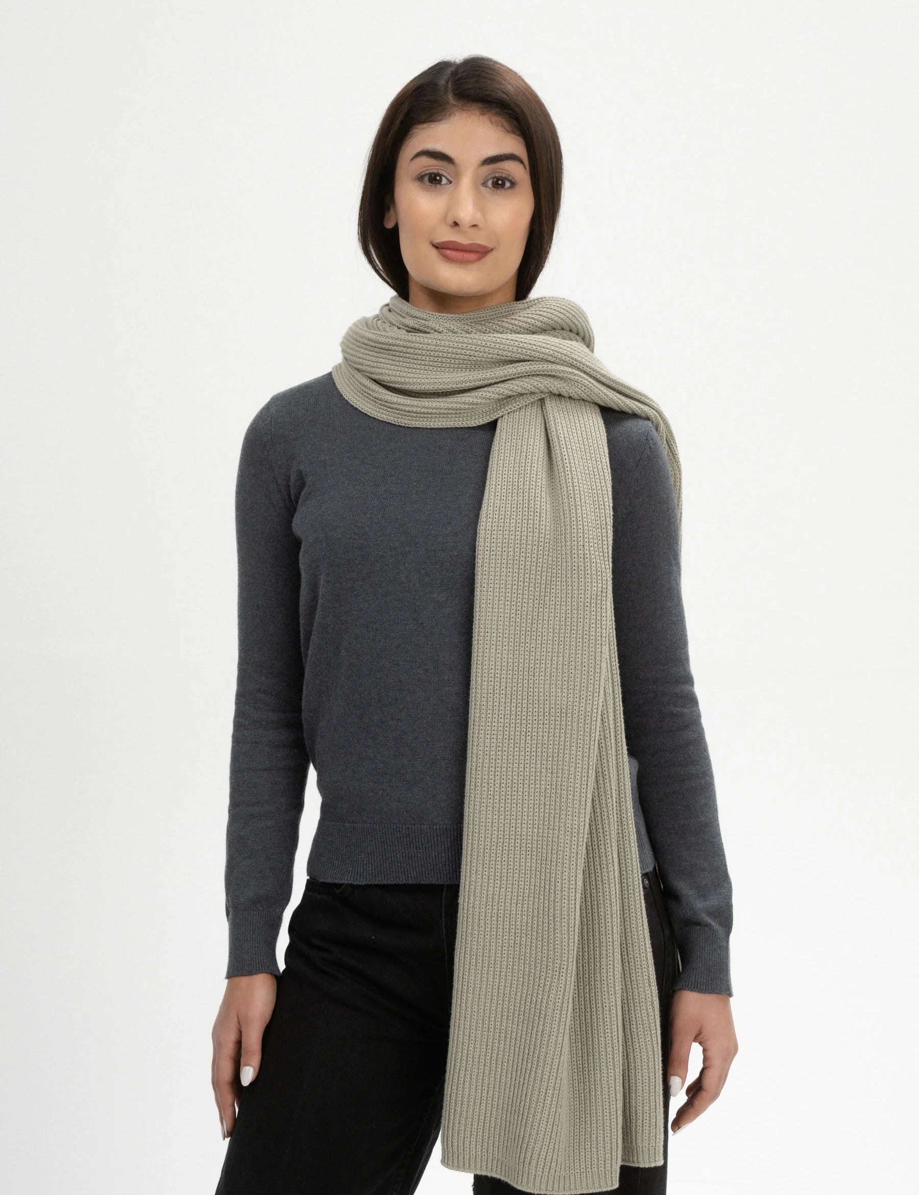 Nagna-unisex-rib-knit-scarf-green-clay-02_6978caaf-0126-4b77-b256-35f13b17be64_jpg.webp