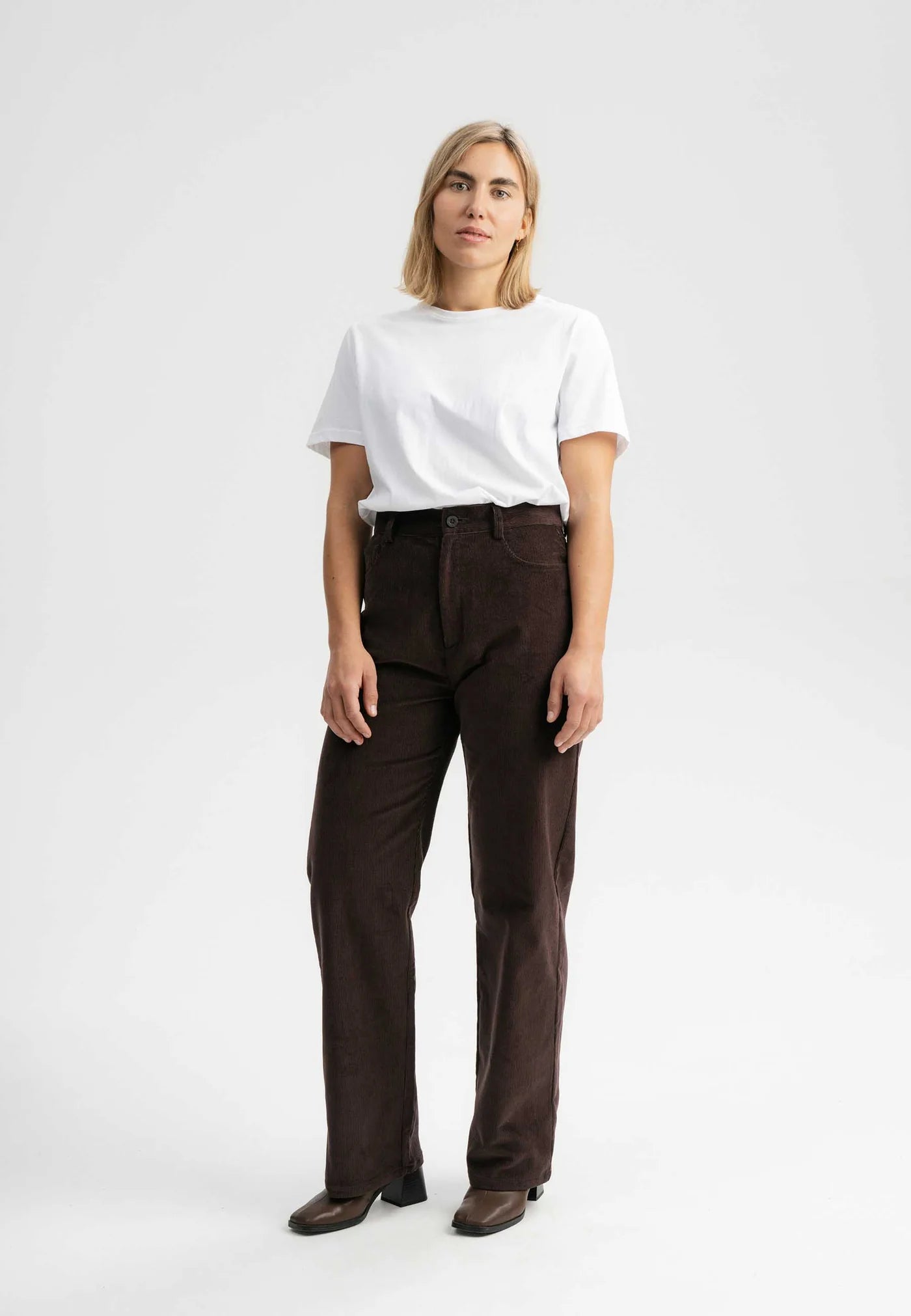 high waist straight leg corduroy pants oorja walnuss